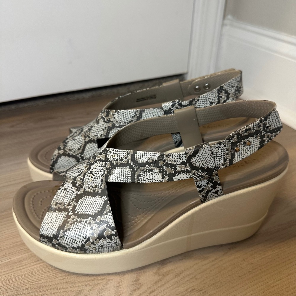 CROCS Brooklyn High Wedge Super Cute Summer Slides Snake Print Wedge Sandals